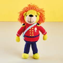 Knitted King’s Guard Lion Toy Knitting Pattern