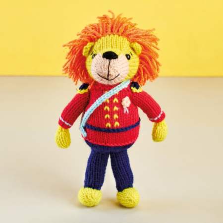 Knitted King’s Guard Lion Toy Knitting Pattern