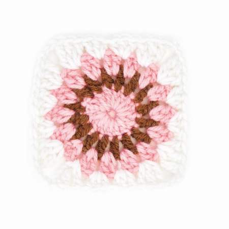 Granny Square of the Month: Strawberry Cream crochet Pattern