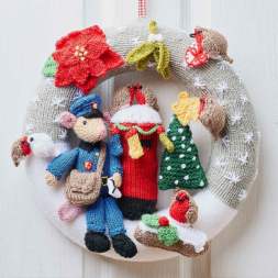 Merry Mailmouse Mini Wreath-Along | Part Two Knitting Pattern