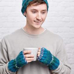 Men’s Hat and Fingerless Mittens Knitting Pattern