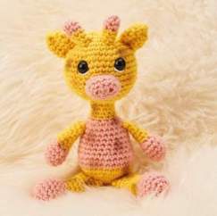 Mini Giraffe Crochet Pattern