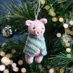 Pig in Blanket Christmas Bauble Knitting Pattern Knitting Pattern