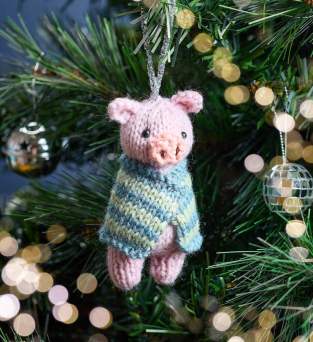Pig in Blanket Christmas Bauble Knitting Pattern Knitting Pattern