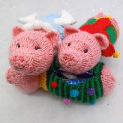 Christmas Pigs in Blankets Gift Bags Pattern Knitting Pattern