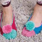 Pom-pom Slippers Knitting Pattern
