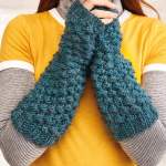 Raspberry Stitch Armwarmers Knitting Pattern