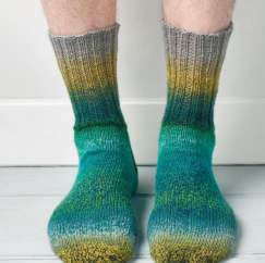 Ribbed socks Knitting Pattern