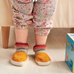 Roll-top Booties Knitting Pattern