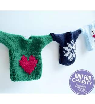 Christmas Jumper Bunting Knitting Pattern | Save the Children Knitting Pattern