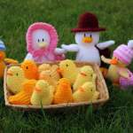 Knitted Chicks Pattern | Arthur Rank Hospice Charity Knitting Pattern