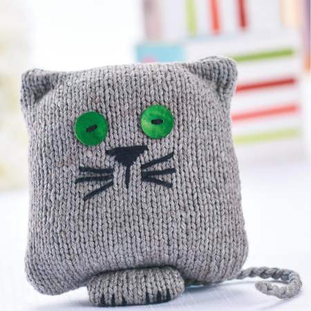Toy cat Knitting Pattern