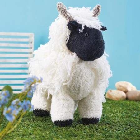 Val Pierce’s Knitted Sheep Knitting Pattern