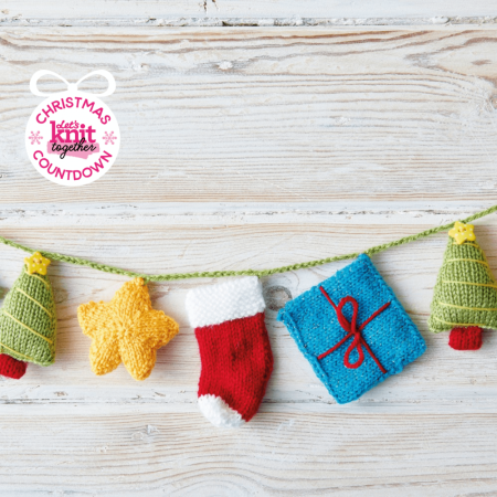 Christmas Bunting Knitting Pattern