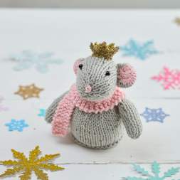 Woodland Chocolate Orange Cover Collection: Mouse Knitting Pattern