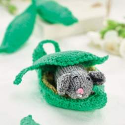 Tiny Toy Mouse Knitting Pattern