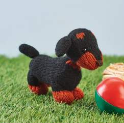 Knitted Dog Collection: Oscar the Sausage Dog Knitting Pattern