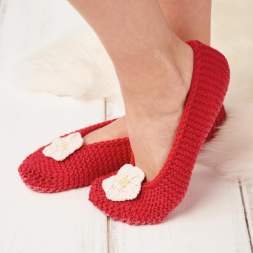 Christmas Rose Slippers Knitting Pattern