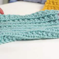 Knit a Scarf in Easy Steps