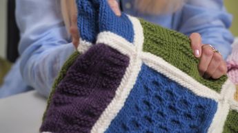 How To Knit a Chunky Blanket Knitting Video